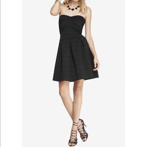 Elastic band strapless dress